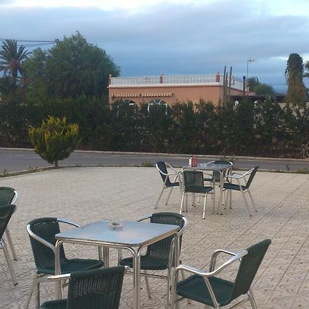 קרביינטה Hostal Imperial מראה חיצוני תמונה