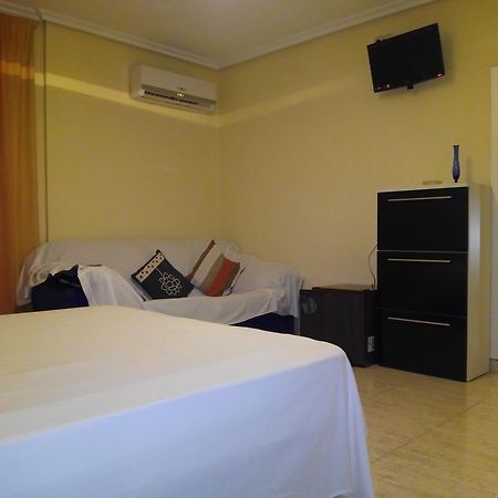 קרביינטה Hostal Imperial מראה חיצוני תמונה