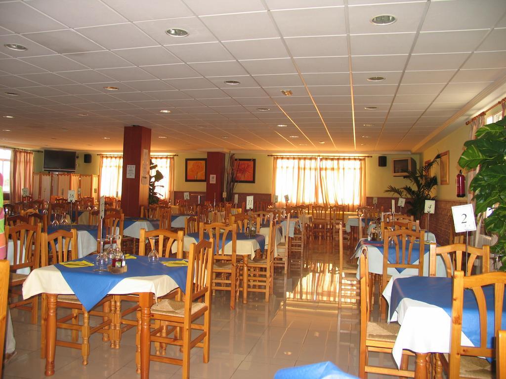 קרביינטה Hostal Imperial מראה חיצוני תמונה